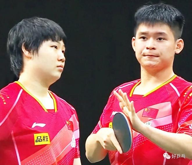 在足球比赛 在足球比赛