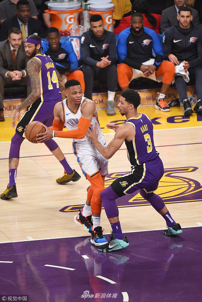 年凭借席格 年凭借席格